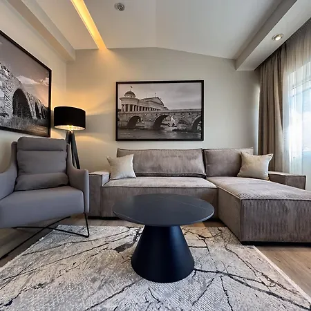 Queen's - Zebra Centre سكوبجي